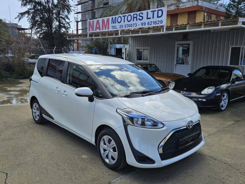 Toyota Sienta  '2022